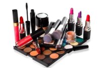 Makeup Untuk Mata Panda: 10 Tips Jelas untuk Wajah Cantik